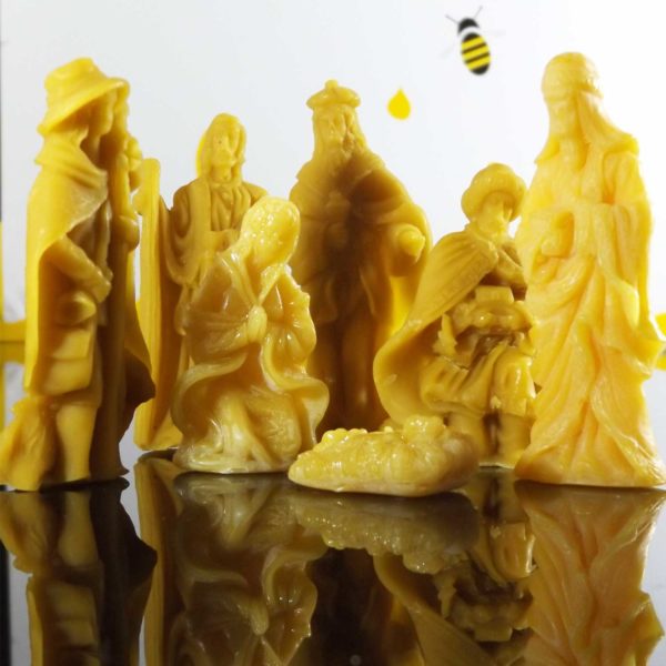 Krippenfiguren aus Bienenwachs
